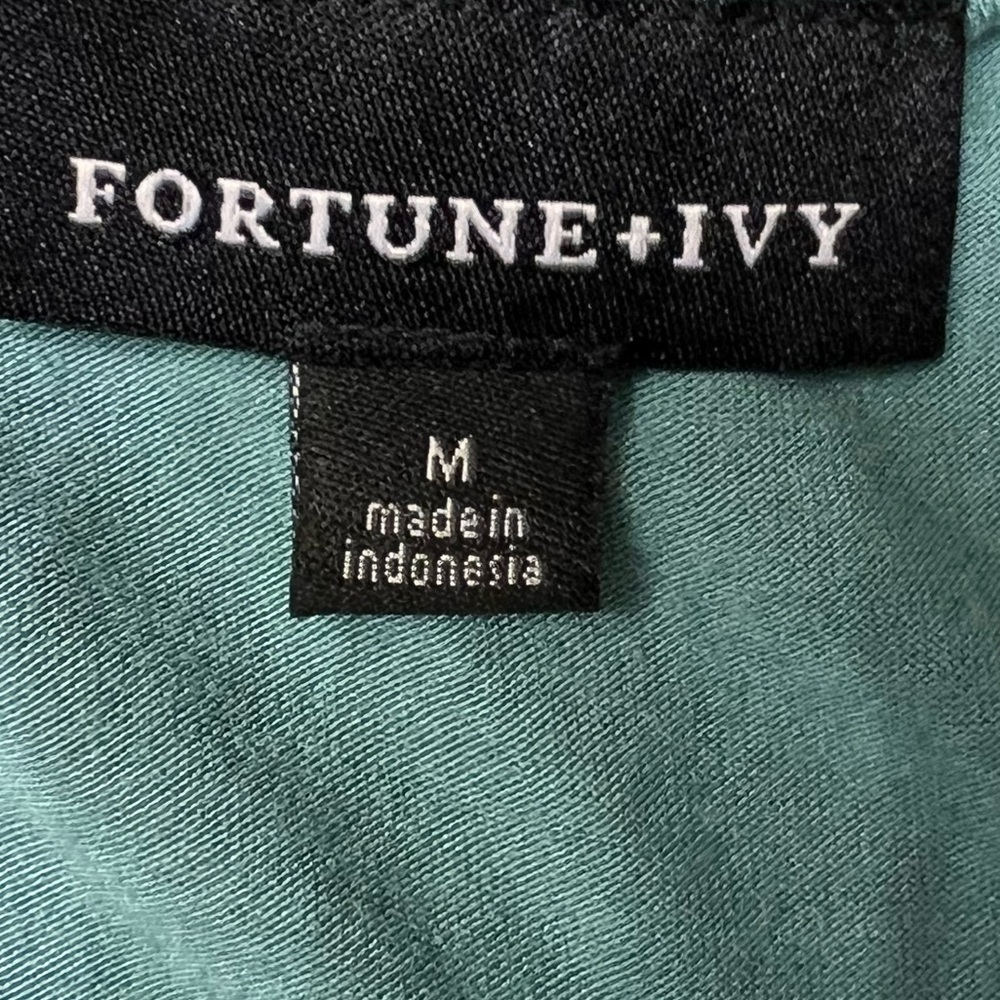 Fortune + Ivy Sleeveless Zip Front Blouse – Size M - Picture 5 of 6